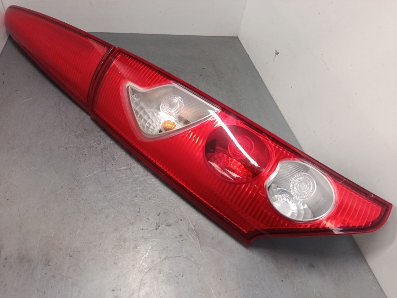 Recambio de piloto trasero izquierdo para renault kangoo / grand kangoo ii (kw0/1_) 1.5 dci 85 (kw0k, kw0l, kw0b) referencia OEM