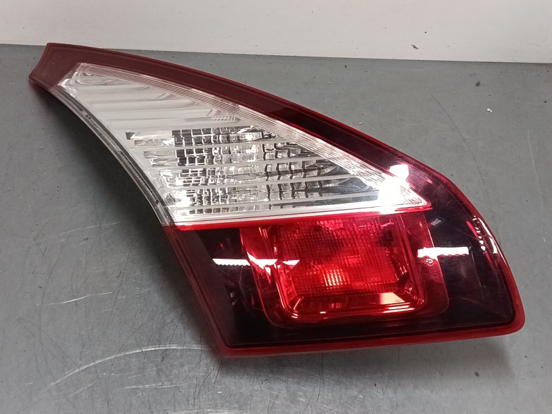 Recambio de piloto trasero porton izquierdo para renault megane iii hatchback (bz0/1_, b3_) 1.2 tce (bz2b, bz11) referencia OEM 