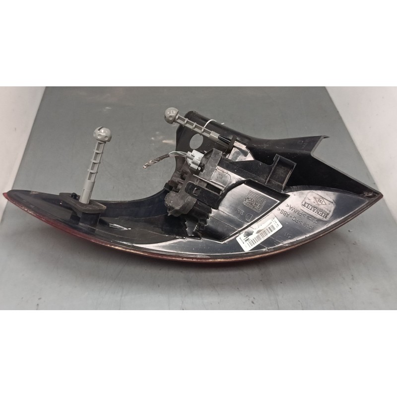 Recambio de piloto trasero derecho para renault megane iii hatchback (bz0/1_, b3_) 1.2 tce (bz2b, bz11) referencia OEM IAM 26550