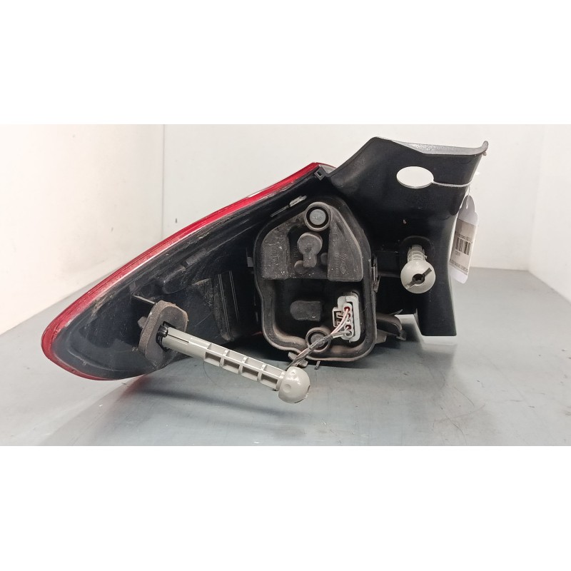 Recambio de piloto trasero derecho para renault megane iii hatchback (bz0/1_, b3_) 1.2 tce (bz2b, bz11) referencia OEM IAM 26550