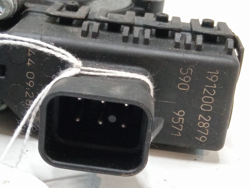 Recambio de motor elevaluna delantero izquierdo para opel zafira / zafira family b (a05) 1.9 cdti (m75) referencia OEM IAM   