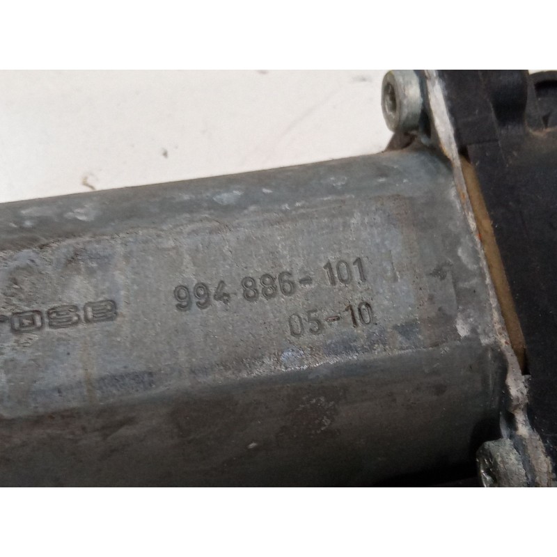 Recambio de motor elevaluna delantero izquierdo para opel zafira / zafira family b (a05) 1.9 cdti (m75) referencia OEM IAM   