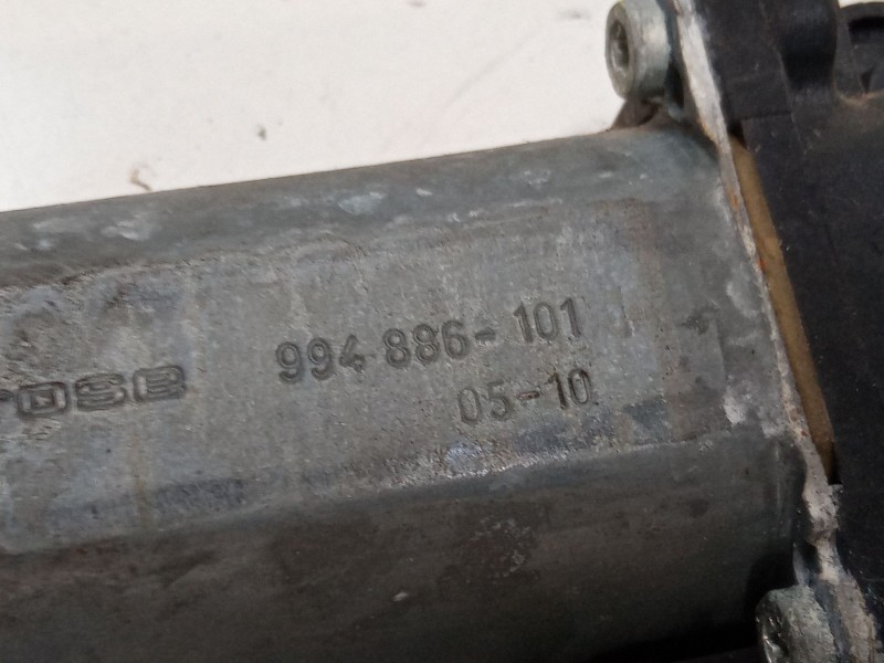 Recambio de motor elevaluna delantero izquierdo para opel zafira / zafira family b (a05) 1.9 cdti (m75) referencia OEM IAM   