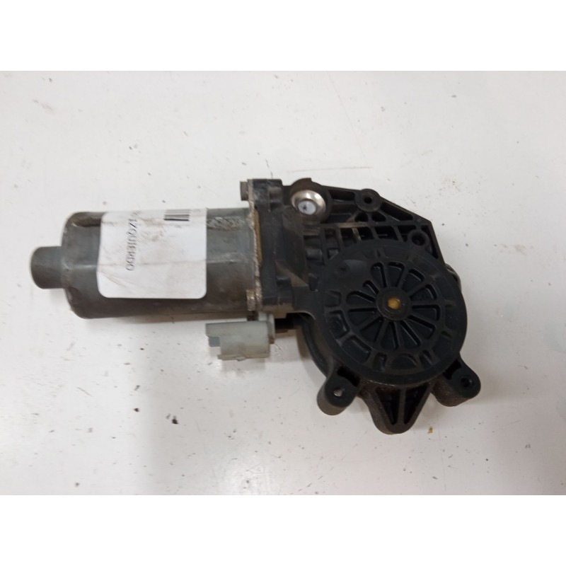 Recambio de motor elevaluna delantero izquierdo para peugeot 206 sw (2e/k) 1.4 16v referencia OEM IAM   