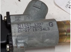 Recambio de anclaje cinturon delantero izquierdo para peugeot 106 ii (1a_, 1c_) 1.4 i referencia OEM IAM    2