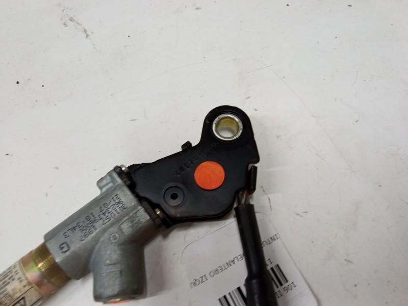Recambio de anclaje cinturon delantero izquierdo para peugeot 106 ii (1a_, 1c_) 1.4 i referencia OEM IAM   