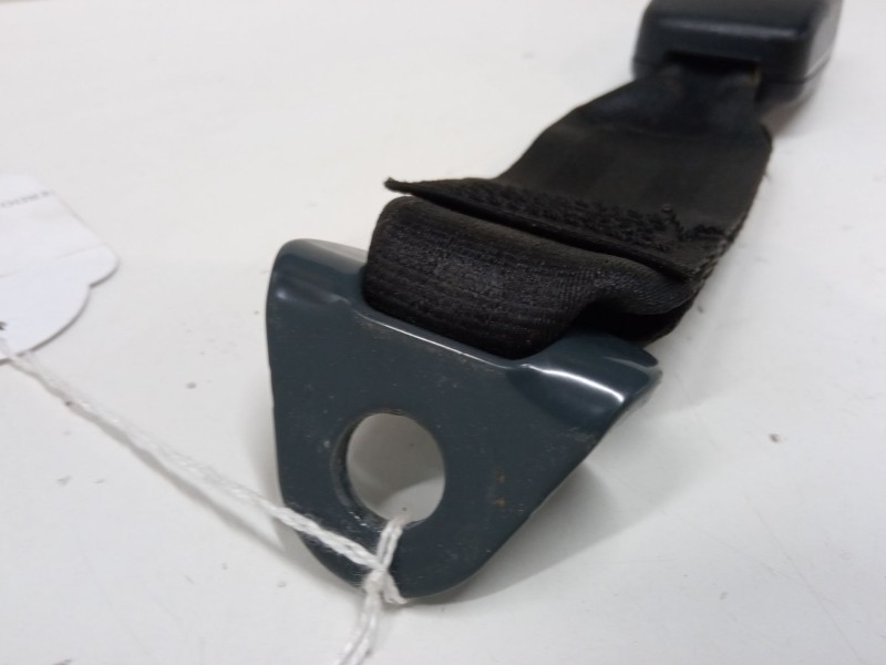 Recambio de anclaje cinturon trasero izquierdo para peugeot 106 ii (1a_, 1c_) 1.4 i referencia OEM IAM   