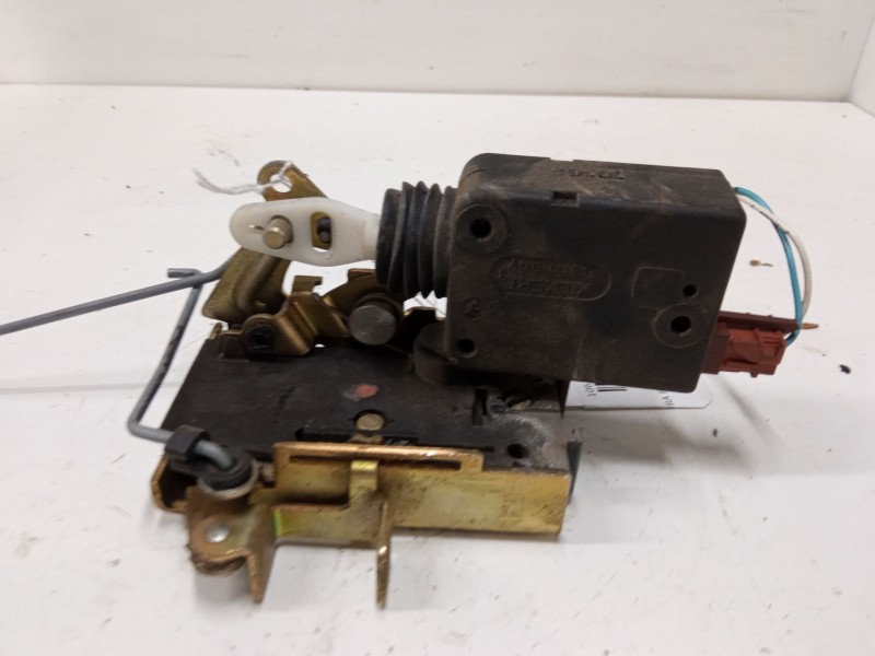 Recambio de cerradura puerta delantera derecha para peugeot 106 ii (1a_, 1c_) 1.4 i referencia OEM IAM   