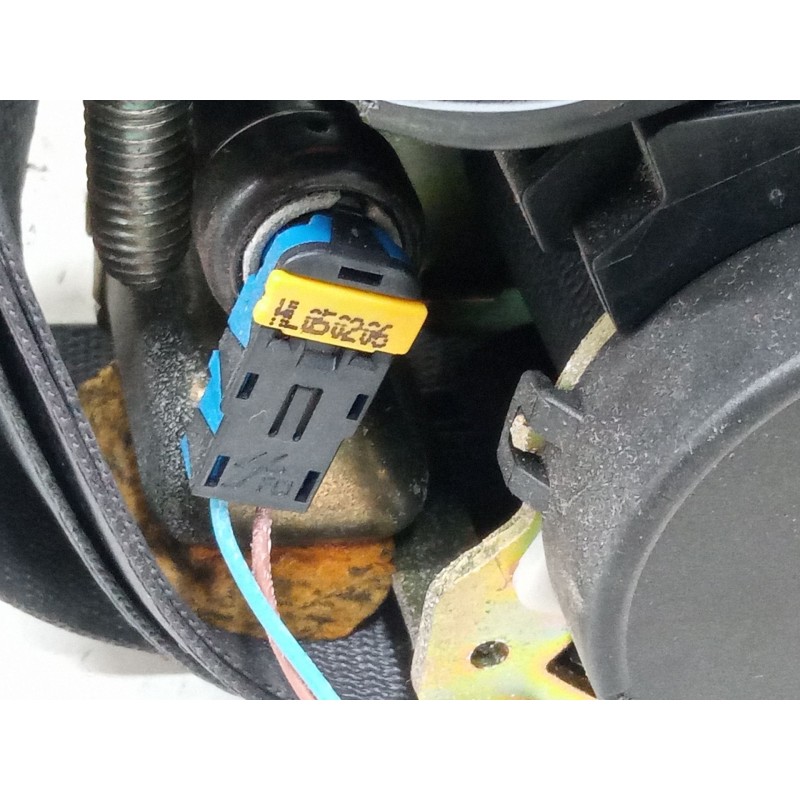 Recambio de cinturon seguridad trasero derecho para renault scénic ii (jm0/1_) 2.0 (jm05, jm0u, jm1n, jm1u, jm2v) referencia OEM