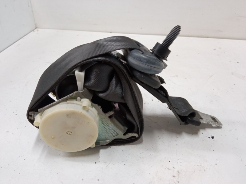 Recambio de cinturon seguridad trasero central para renault clio iii (br0/1, cr0/1) 1.5 dci (br17, cr17) referencia OEM IAM   