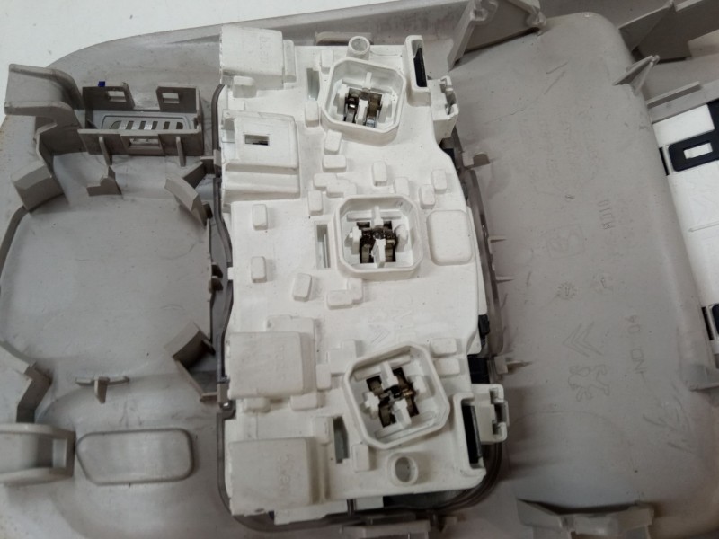 Recambio de luz interior delantera para citroën c4 ii (nc_) 1.6 hdi 90 referencia OEM IAM   