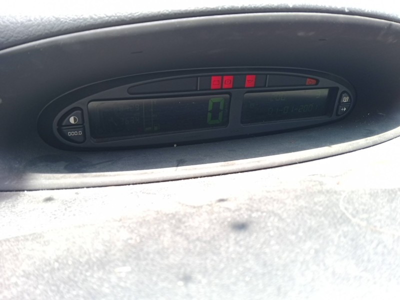 citroën xsara picasso (n68) del año 2007