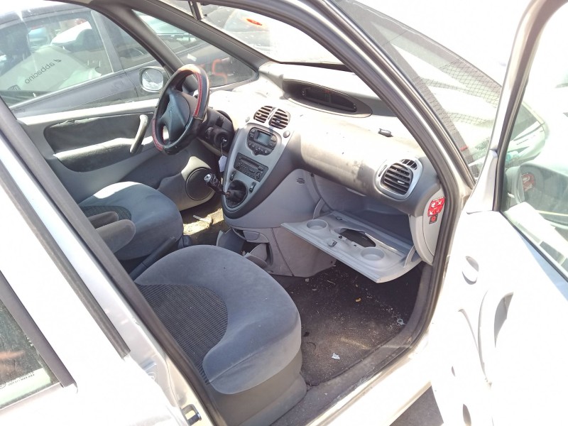 citroën xsara picasso (n68) del año 2007