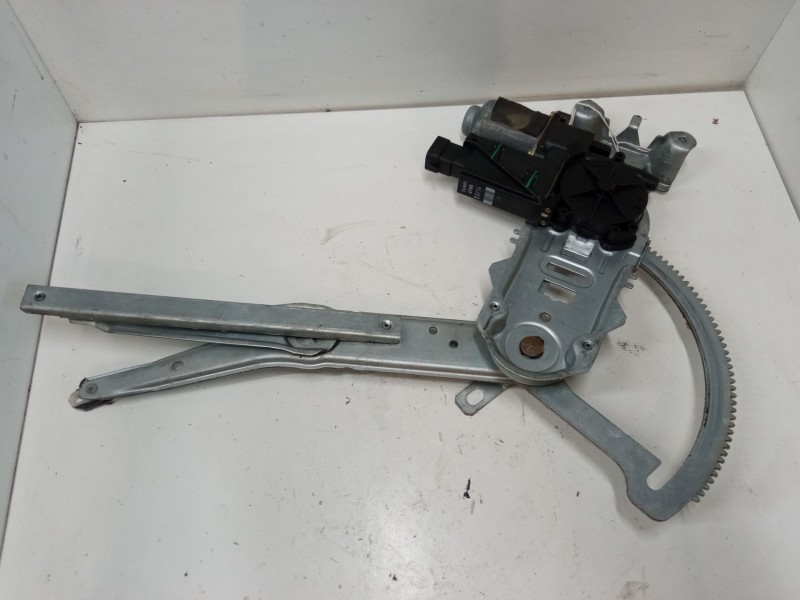 Recambio de elevalunas electrico delantero derecho para opel combo tour 1.6 referencia OEM IAM 24462796  