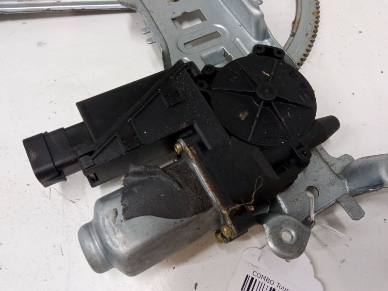 Recambio de elevalunas electrico delantero izquierdo para opel combo tour 1.6 referencia OEM IAM 24462795  