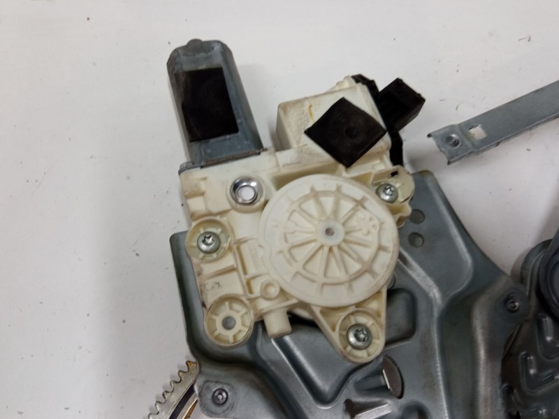 Recambio de elevalunas electrico delantero izquierdo para opel vectra c gts (z02) 1.9 cdti (f68) referencia OEM IAM 9178987 1060