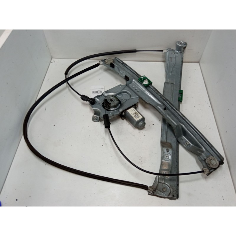 Recambio de elevalunas electrico derecho 3p para renault clio iii (br0/1, cr0/1) 1.5 dci (br17, cr17) referencia OEM IAM 400857 