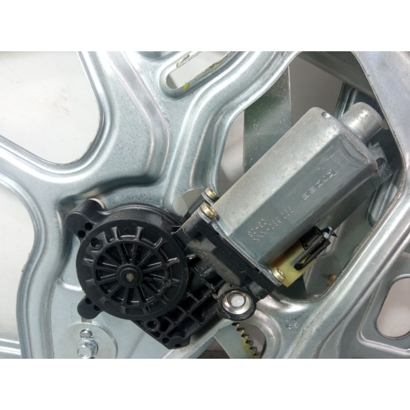 Recambio de elevalunas electrico trasero derecho para opel astra g descapotable (t98) 1.6 (f67) referencia OEM IAM  105978100 