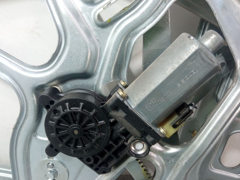 Recambio de elevalunas electrico trasero derecho para opel astra g descapotable (t98) 1.6 (f67) referencia OEM IAM  105978100 