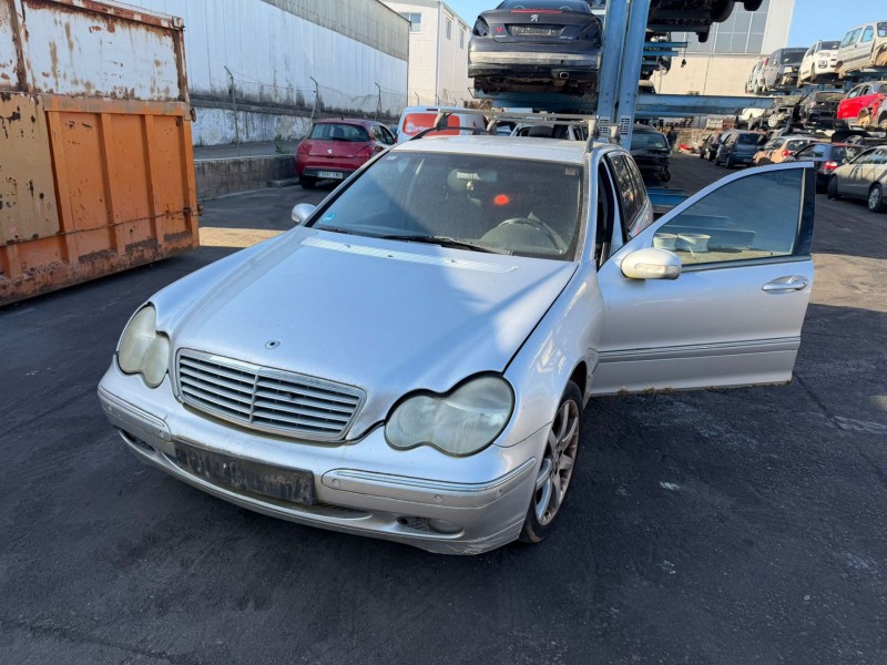 mercedes-benz clase c t-model (s203) del año 2003