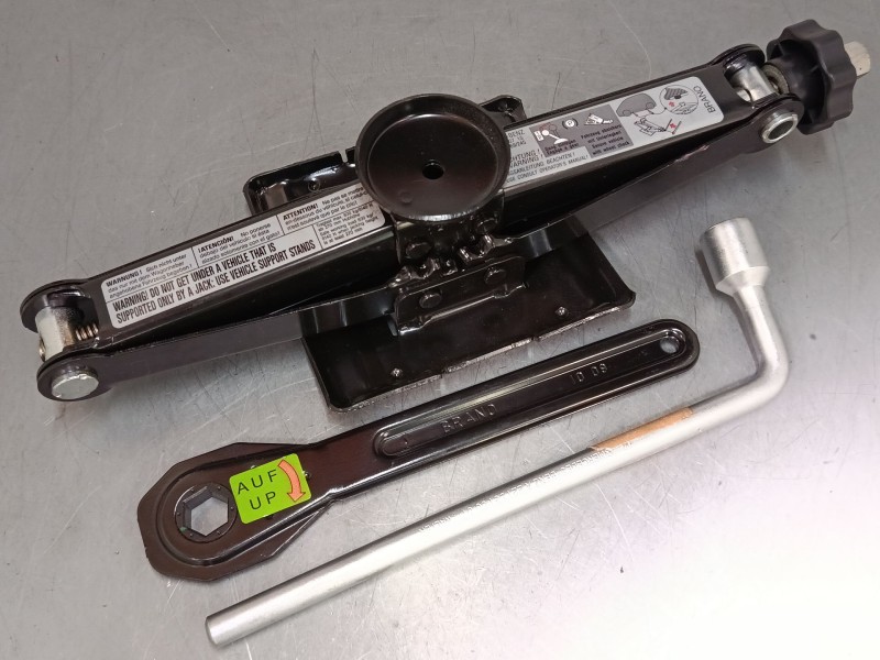 Recambio de gato para mercedes-benz clase a (w169) a 160 (169.031, 169.331) referencia OEM IAM a1685830715  
