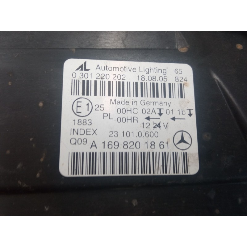 Recambio de faro derecho para mercedes-benz clase b sports tourer (w245) b 180 cdi (245.207) referencia OEM IAM A1698201861  