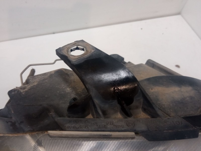 Recambio de faro derecho para seat ibiza iv (6j5, 6p1) 1.2 referencia OEM IAM 6J1941022J  