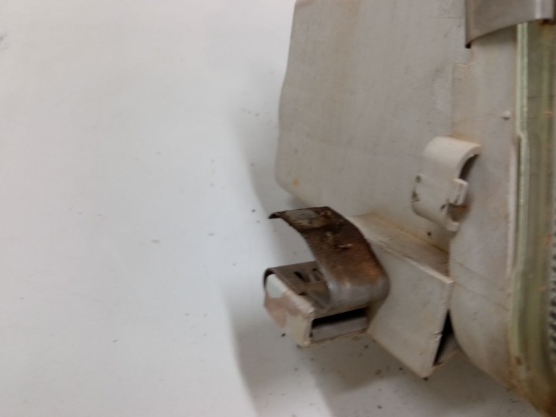 Recambio de faro derecho para volkswagen polo iii (6n1) 60 1.4 referencia OEM IAM   