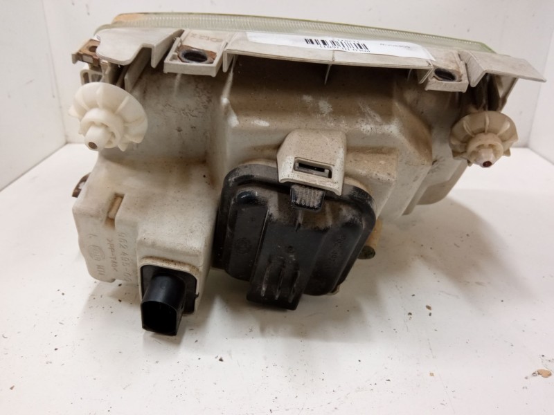 Recambio de faro izquierdo para volkswagen polo iii (6n1) 60 1.4 referencia OEM IAM   