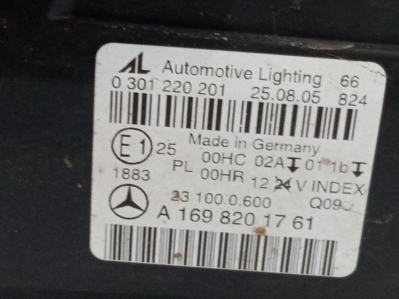 Recambio de faro izquierdo para mercedes-benz clase b sports tourer (w245) b 180 cdi (245.207) referencia OEM IAM A1698201761  