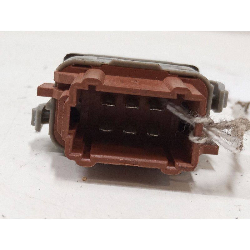 Recambio de mando elevalunas delantero derecho para renault clio iii (br0/1, cr0/1) 1.5 dci (br17, cr17) referencia OEM IAM   