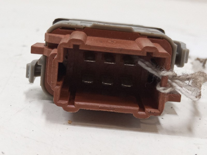 Recambio de mando elevalunas delantero derecho para renault clio iii (br0/1, cr0/1) 1.5 dci (br17, cr17) referencia OEM IAM   