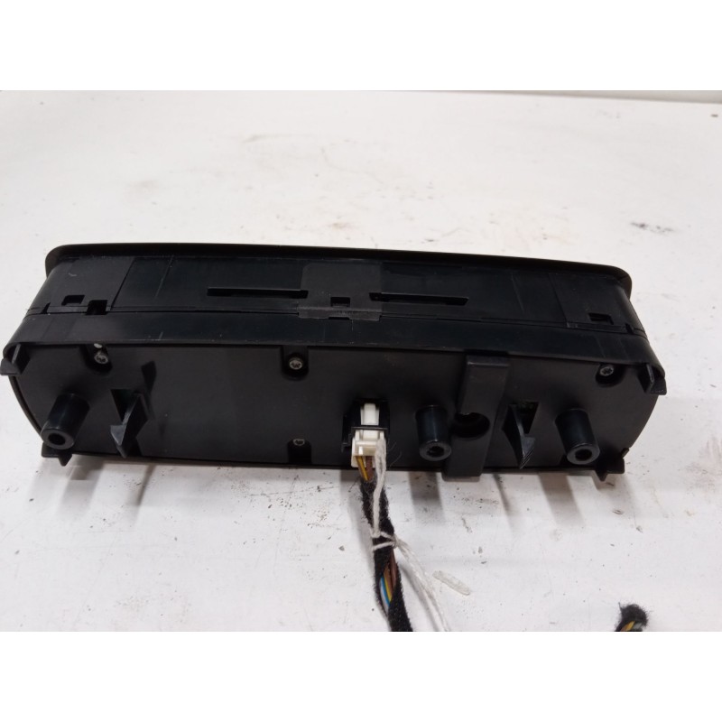 Recambio de mando elevalunas delantero izquierdo para mercedes-benz clase b sports tourer (w245) b 180 cdi (245.207) referencia 
