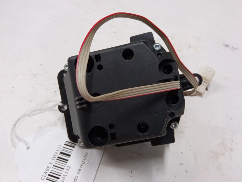 Recambio de mando navegador para mercedes-benz clase e (w212) e 350 cgi (212.057) referencia OEM IAM A2128701351  