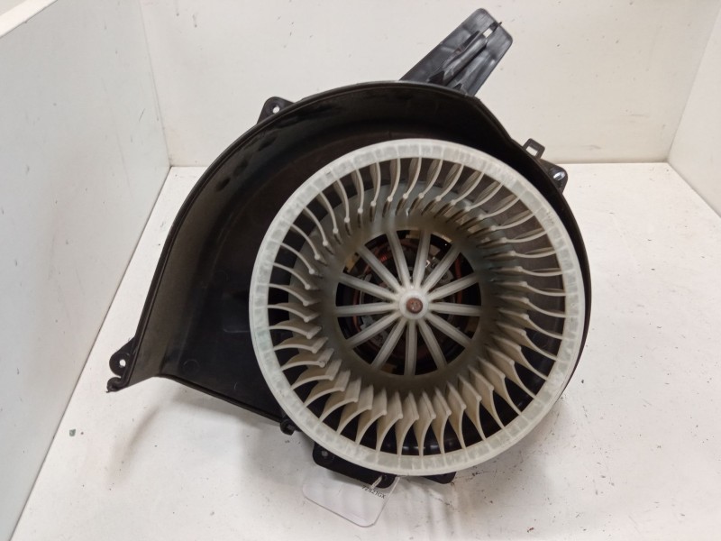 Recambio de motor calefaccion para seat ibiza iv (6j5, 6p1) 1.2 referencia OEM IAM 6R1819015  