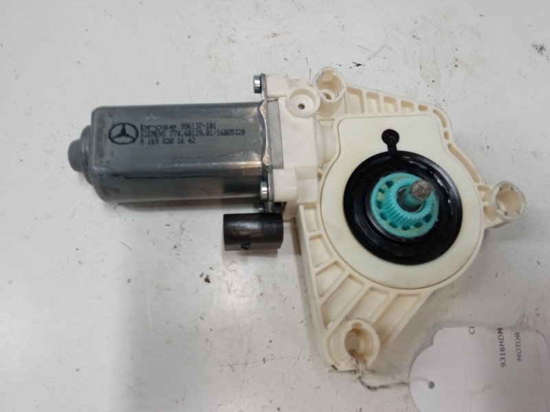 Recambio de motor elevaluna delantero derecho para mercedes-benz clase b sports tourer (w245) b 180 cdi (245.207) referencia OEM