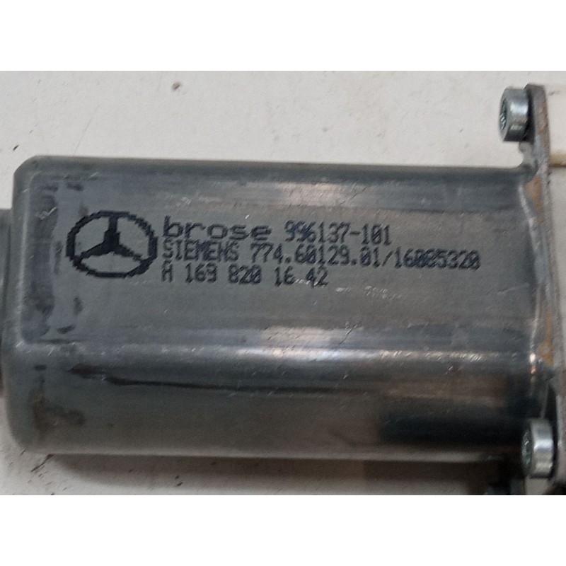 Recambio de motor elevaluna delantero derecho para mercedes-benz clase b sports tourer (w245) b 180 cdi (245.207) referencia OEM