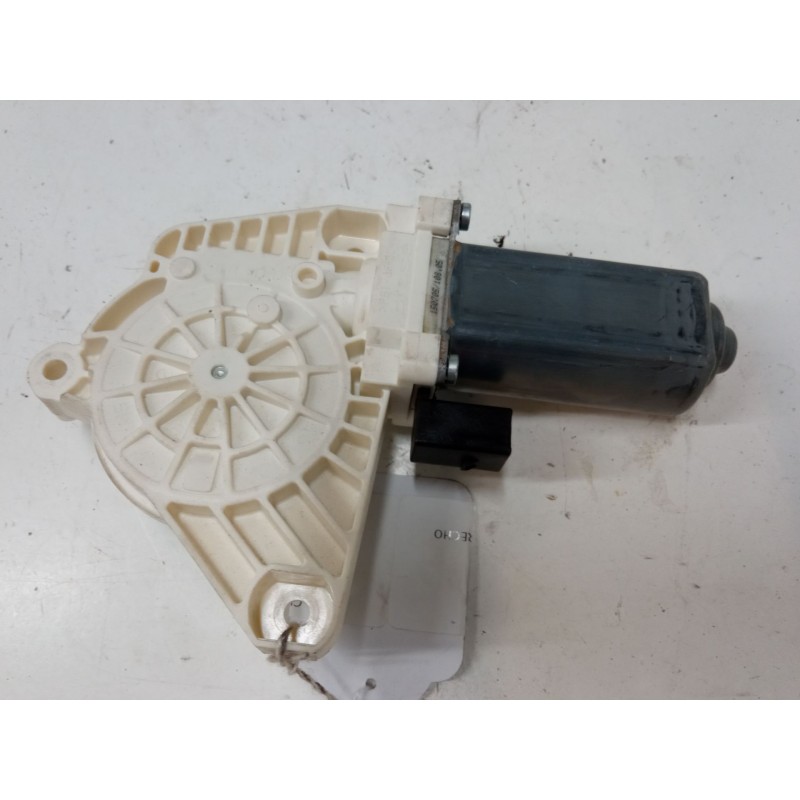 Recambio de motor elevaluna delantero derecho para mercedes-benz clase b sports tourer (w245) b 180 cdi (245.207) referencia OEM
