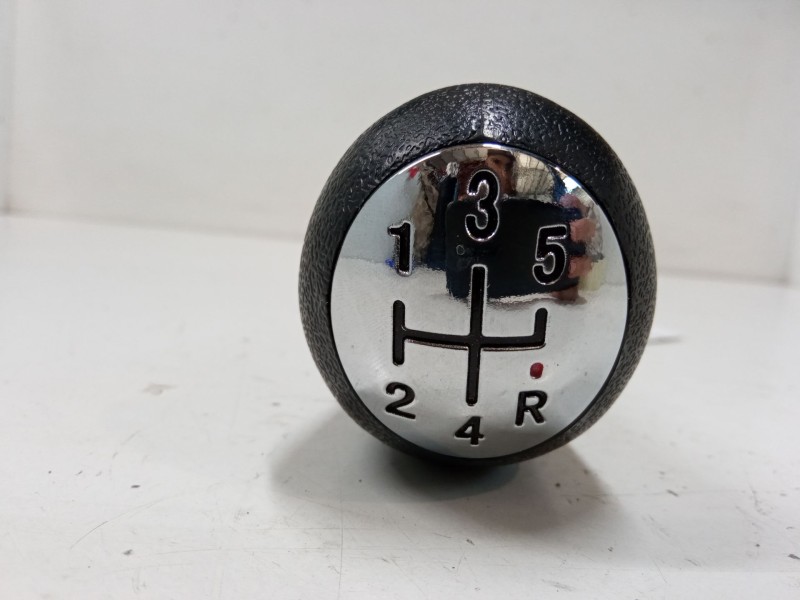 Recambio de pomo palanca cambio para renault clio iii (br0/1, cr0/1) 1.5 dci (br17, cr17) referencia OEM IAM   