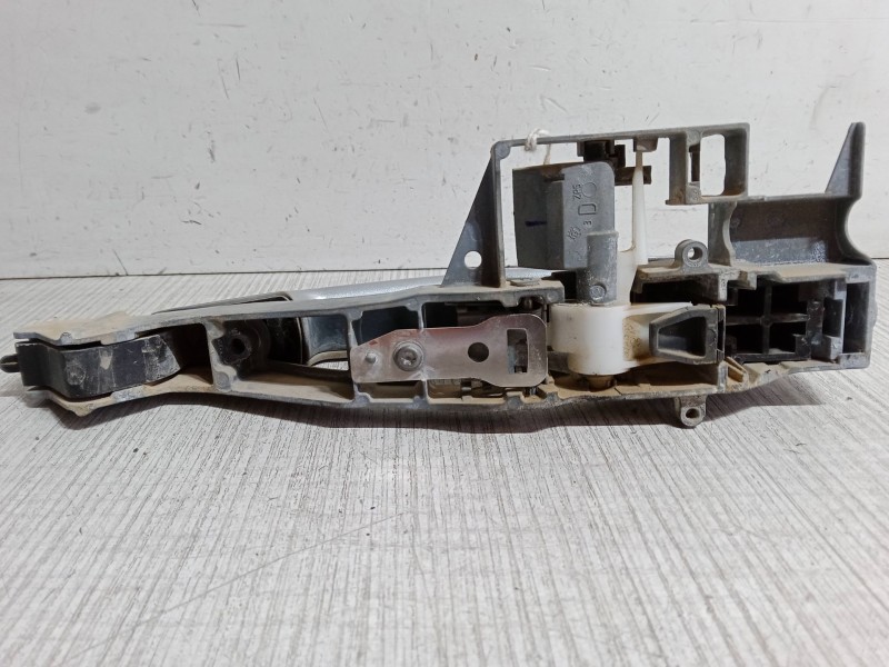 Recambio de maneta exterior puerta trasera derecha para peugeot 3008 suv (mc_, mr_, mj_, m4_) 1.6 bluehdi 120 referencia OEM IAM