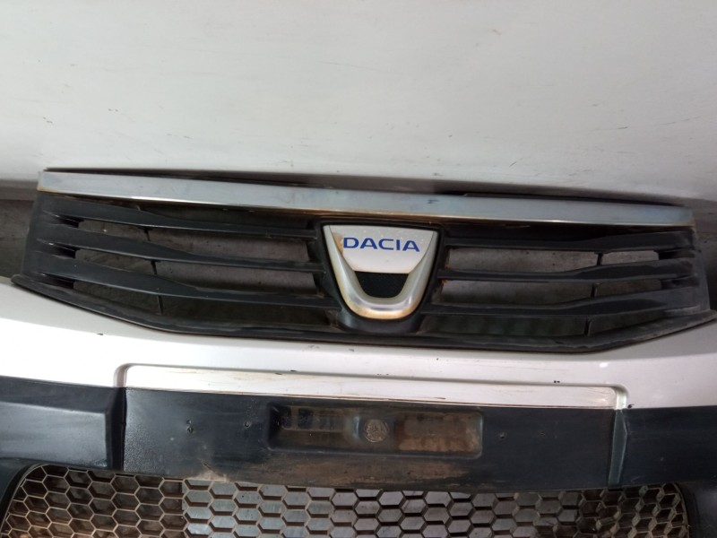 Recambio de paragolpes delantero para dacia sandero (bs_) 1.6 mpi 85 (bs03) referencia OEM IAM   