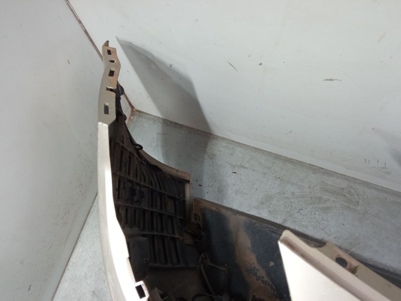Recambio de paragolpes delantero para renault scénic ii (jm0/1_) 1.5 dci (jm1e, jm16) referencia OEM IAM   