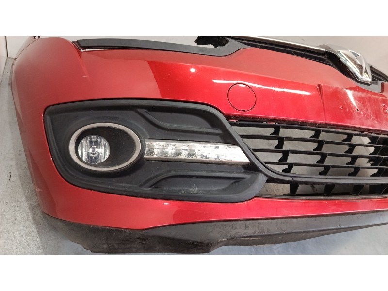 Recambio de paragolpes delantero para renault megane iii hatchback (bz0/1_, b3_) 1.2 tce (bz2b, bz11) referencia OEM IAM   