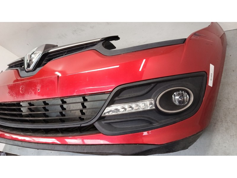 Recambio de paragolpes delantero para renault megane iii hatchback (bz0/1_, b3_) 1.2 tce (bz2b, bz11) referencia OEM IAM   