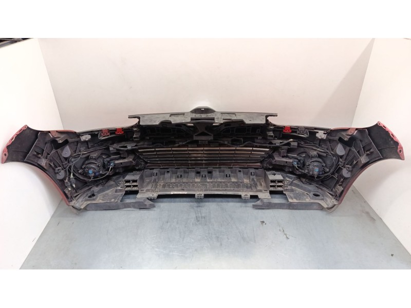 Recambio de paragolpes delantero para renault megane iii hatchback (bz0/1_, b3_) 1.2 tce (bz2b, bz11) referencia OEM IAM   