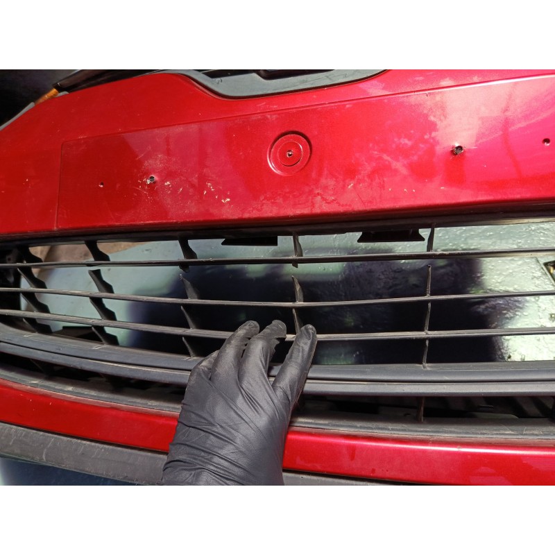 Recambio de paragolpes delantero para renault megane iii hatchback (bz0/1_, b3_) 1.2 tce (bz2b, bz11) referencia OEM IAM   