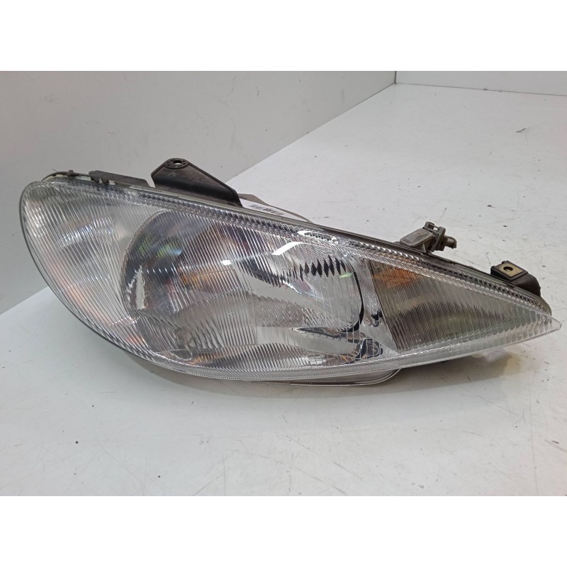 Recambio de faro derecho para peugeot 206 hatchback (2a/c) 1.6 16v referencia OEM IAM   