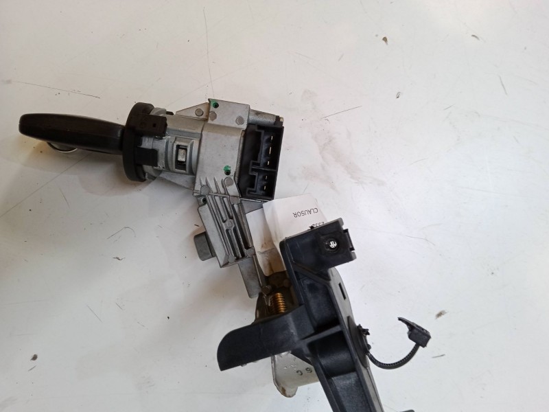 Recambio de clausor para fiat grande punto (199_) 1.4 (199axb11, 199axb1a, 199bxb1a, 199axl1a) referencia OEM IAM 51749998B365 M