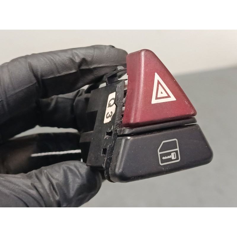 Recambio de warning para mercedes-benz clase a (w168) a 190 (168.032, 168.132) referencia OEM IAM 1688206710  