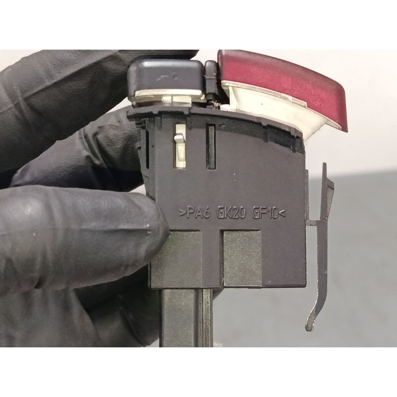 Recambio de warning para mercedes-benz clase a (w168) a 190 (168.032, 168.132) referencia OEM IAM 1688206710  